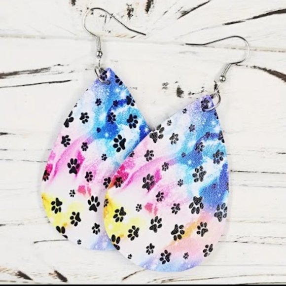 Tie Dye, Cute Dog Paw Print Teardrop Earrings PU Leather .925 Silver Hooks - Picture 4 of 4